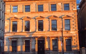 105 Mac Unique Apartments